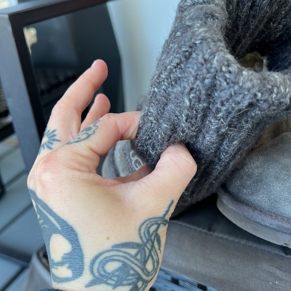 Woven Style UGG Boots! - Picture 11 of 11